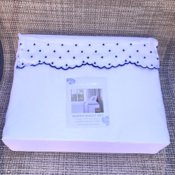 Shabby Chic White Cotton Embroidered Scallop Dot Navy Blue QUEEN Sheet Set 4pc - Picture 6 of 9